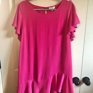 NWT Umgee Fushia Flutter Sleeve dress
